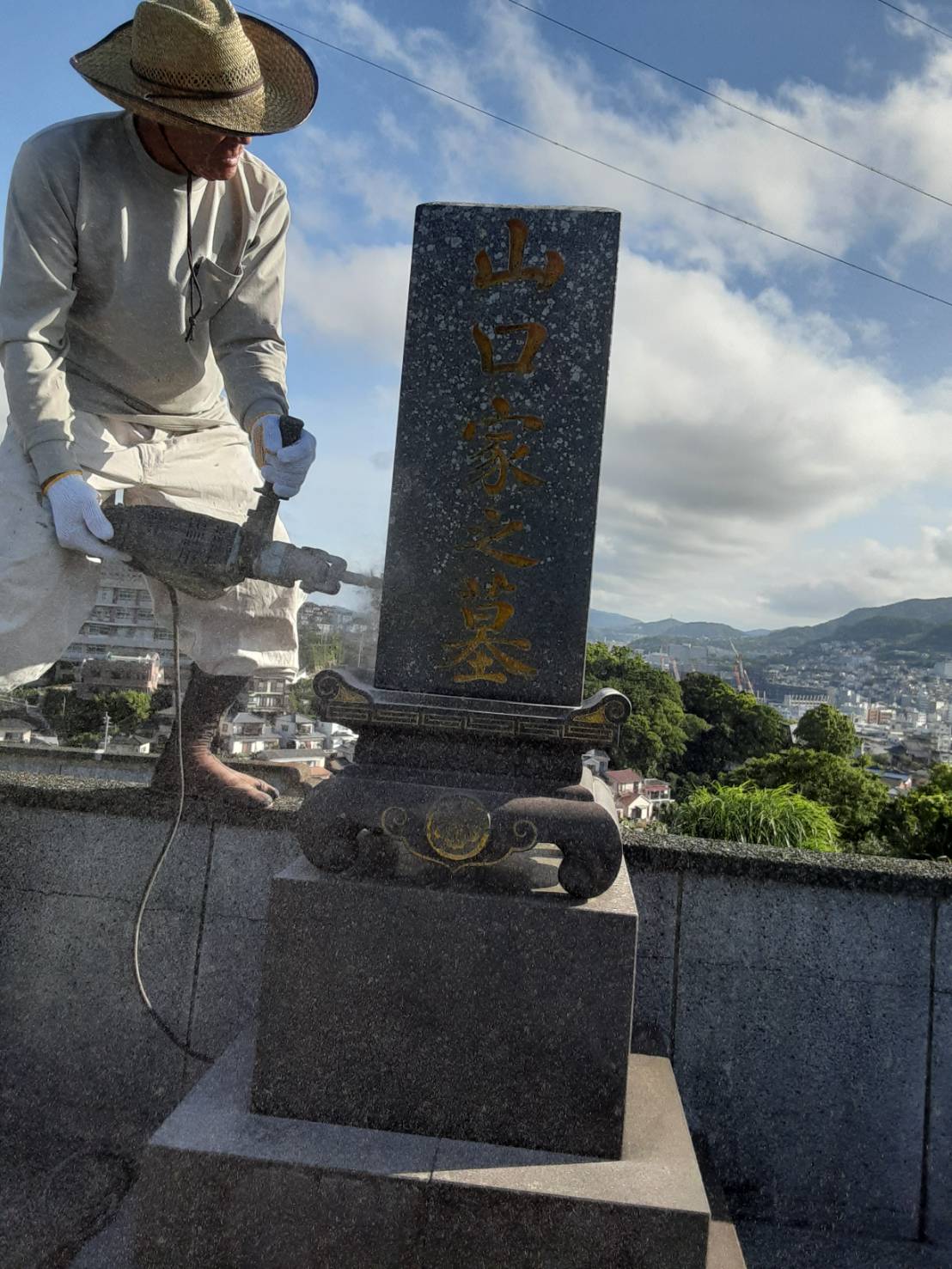 職人による研磨仕上げ